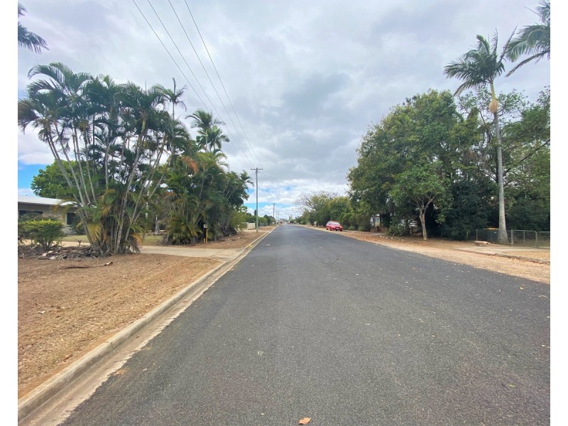 12 Beames Street, Mareeba QLD 4880
