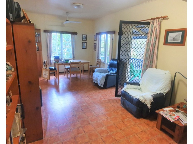 14 Swan Street, Mareeba QLD 4880