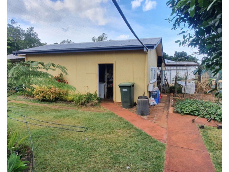 14 Swan Street, Mareeba QLD 4880