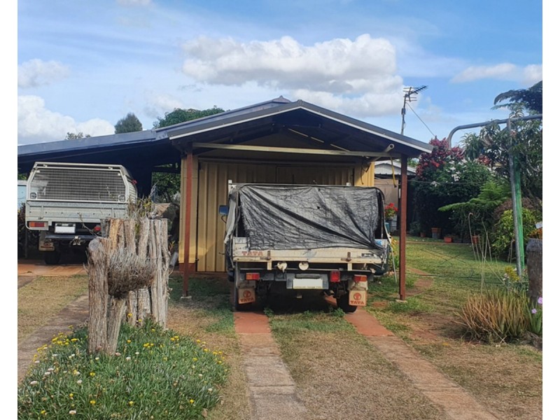 14 Swan Street, Mareeba QLD 4880