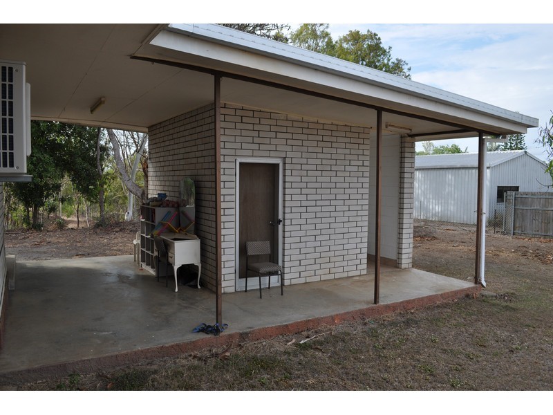 2 Barron Close, Mareeba QLD 4880