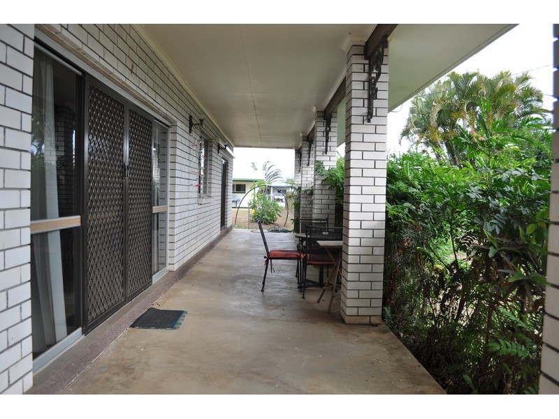 2 Barron Close, Mareeba QLD 4880