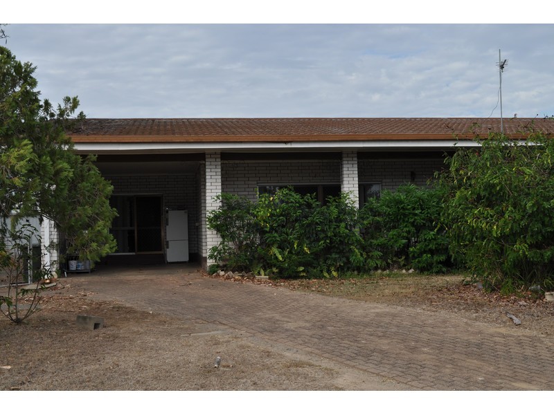 2 Barron Close, Mareeba QLD 4880