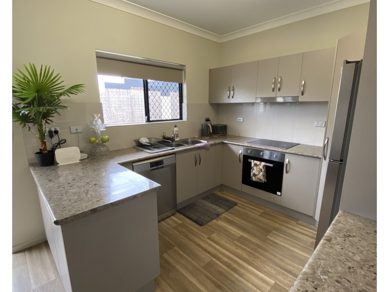 8/2-4 Strattmann Street, Mareeba QLD 4880