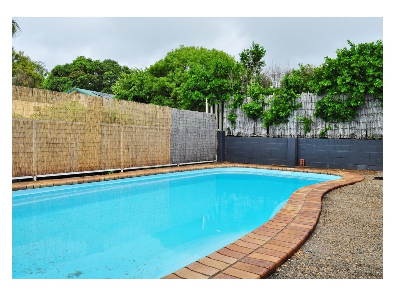 2 Riverview Close, Mareeba QLD 4880