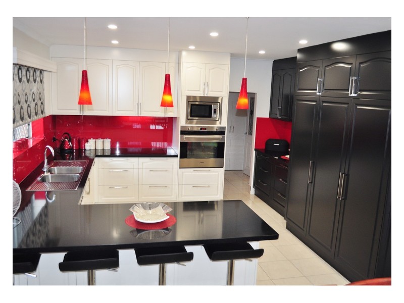 2 Riverview Close, Mareeba QLD 4880