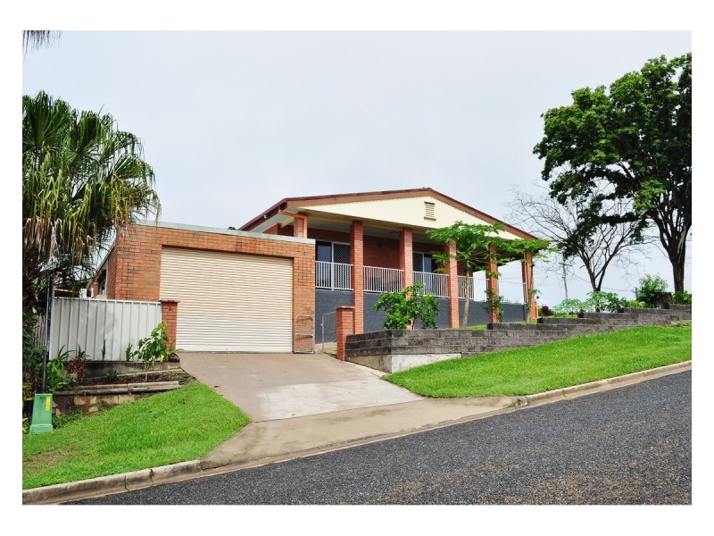 2 Riverview Close, Mareeba QLD 4880
