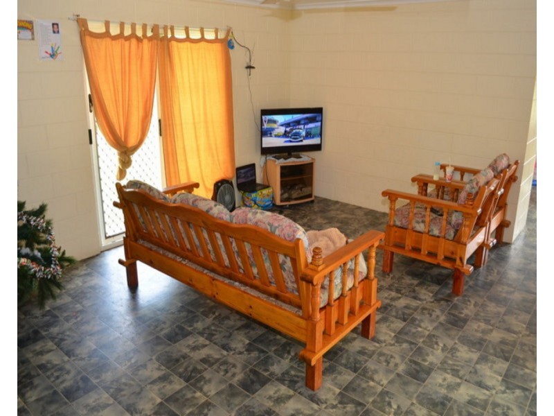 3 Kylie Close, Mareeba QLD 4880