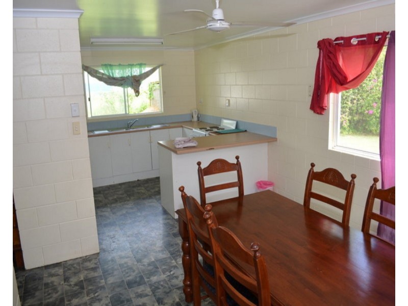 3 Kylie Close, Mareeba QLD 4880