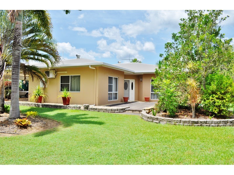 5 Debel Close, Mareeba QLD 4880