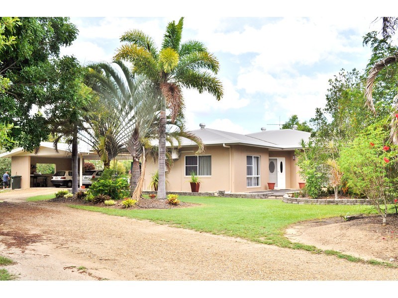 5 Debel Close, Mareeba QLD 4880
