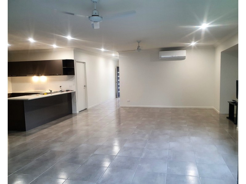 9 Antonio Drive, Mareeba QLD 4880