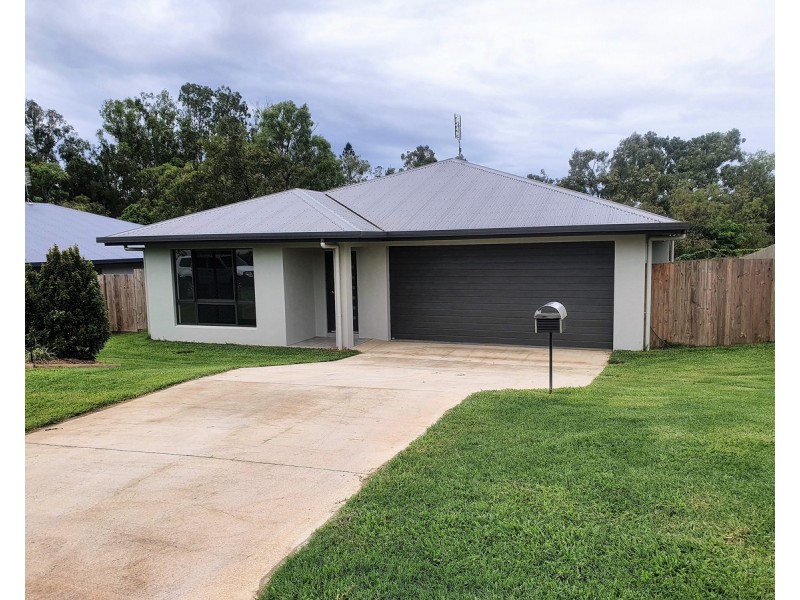 9 Antonio Drive, Mareeba QLD 4880