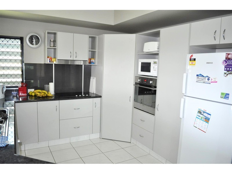 15 Damien Street, Mareeba QLD 4880