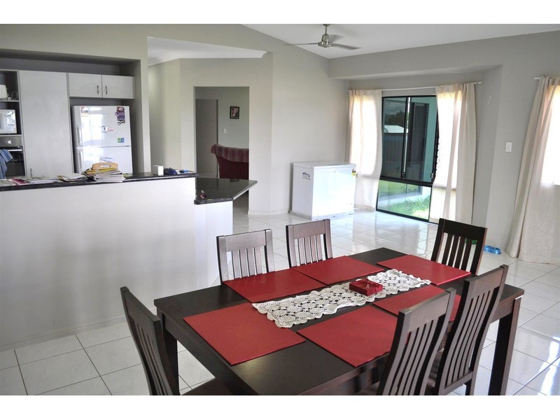 15 Damien Street, Mareeba QLD 4880