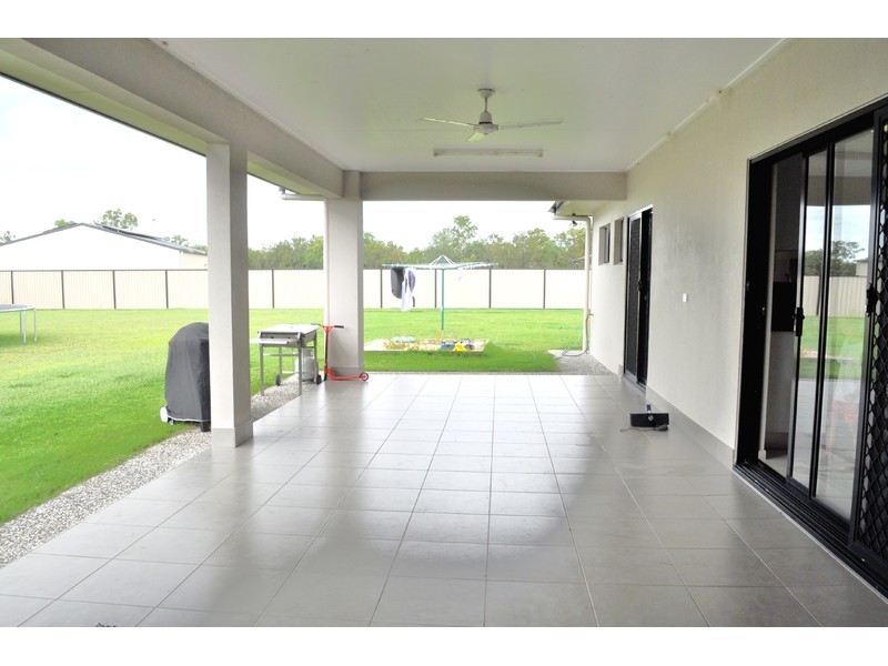 12 Mirrabook Avenue, Mareeba QLD 4880