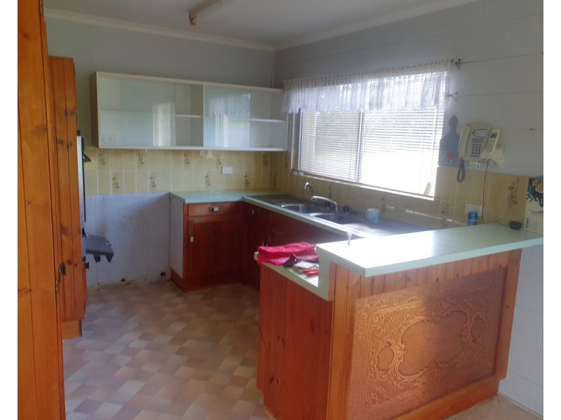 17 Finch Street, Atherton QLD 4883