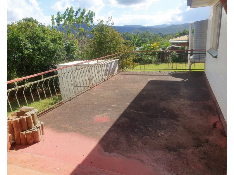 17 Finch Street, Atherton QLD 4883