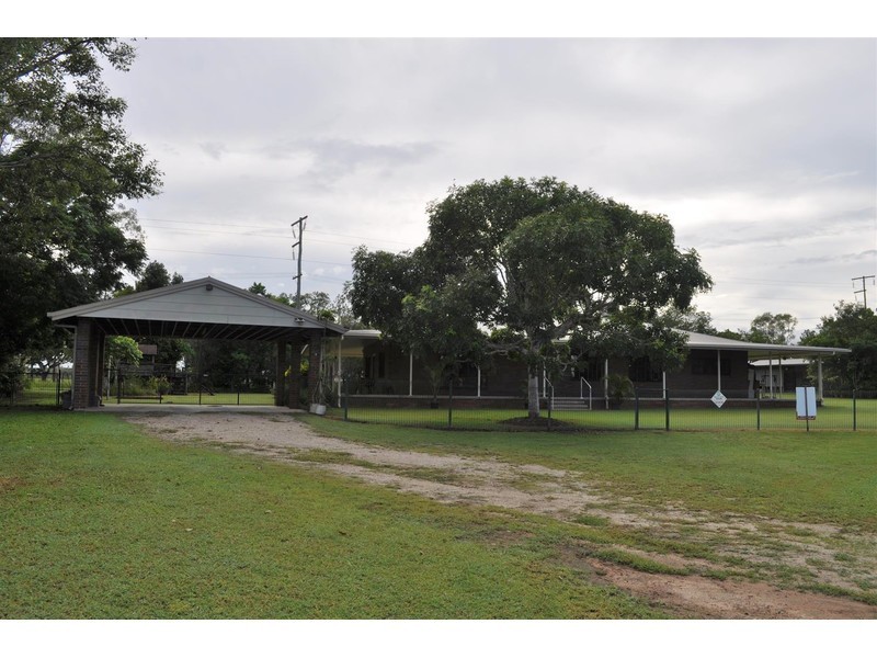 3 Raintree Close, Mareeba QLD 4880