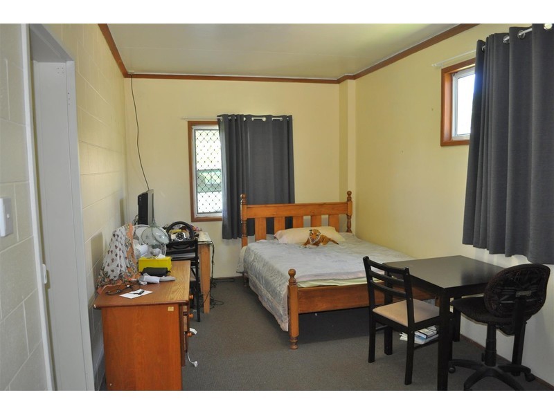 16 Palm Close, Mareeba QLD 4880