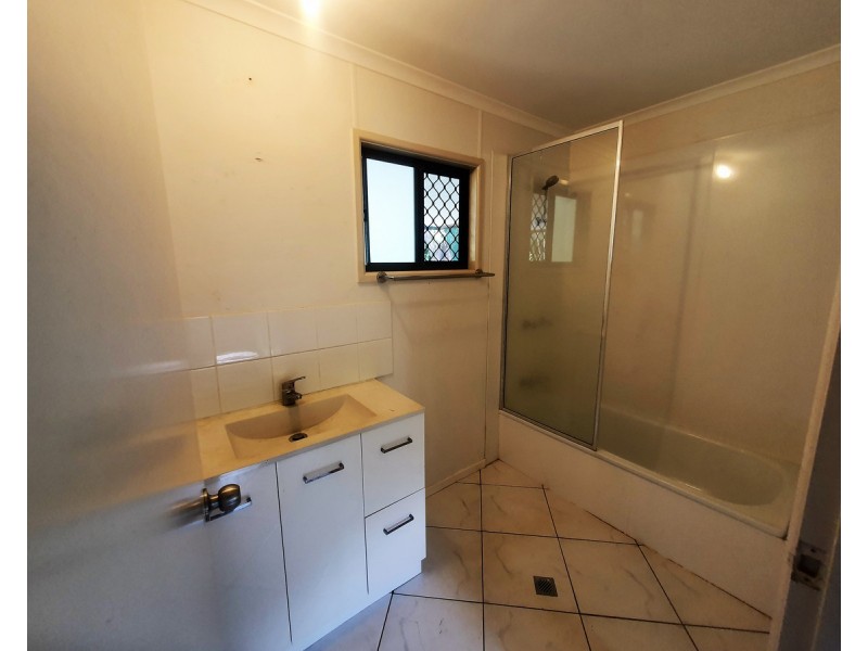 1-3 Stewart, Mareeba QLD 4880