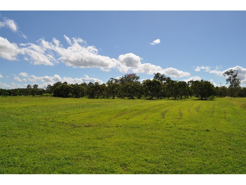 92 McGrath Road, Mareeba QLD 4880