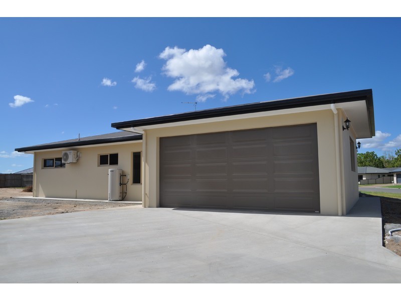 5 Amaroo Drive, Mareeba QLD 4880