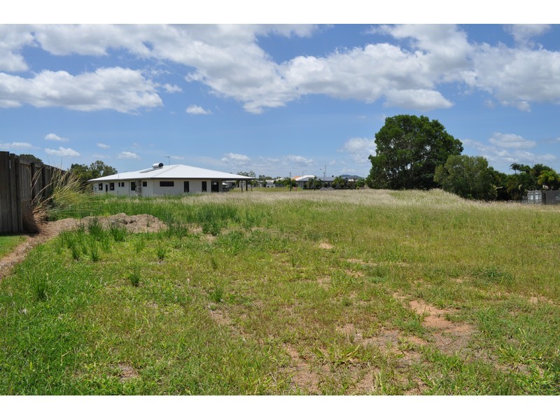 13 Wren Close, Mareeba QLD 4880