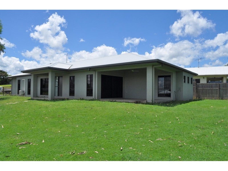12 Damien St, Mareeba QLD 4880