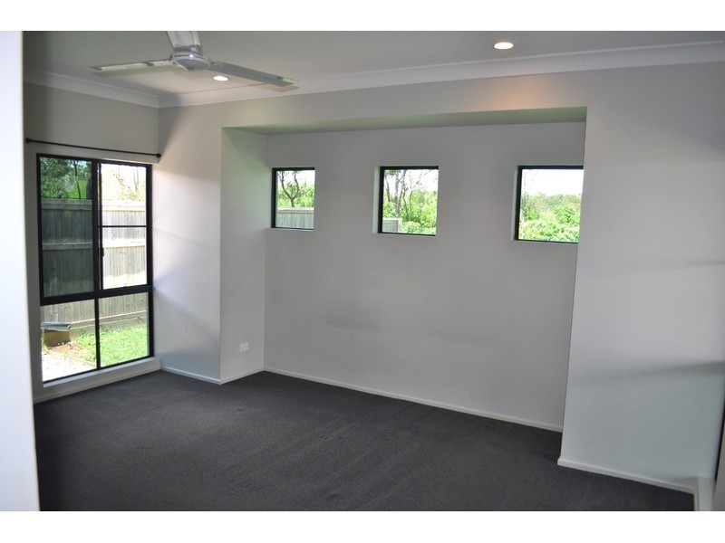 12 Damien St, Mareeba QLD 4880
