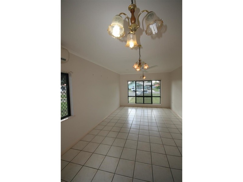 11 Mountain View Close, Mareeba QLD 4880