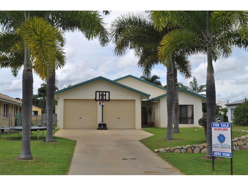 11 Mountain View Close, Mareeba QLD 4880