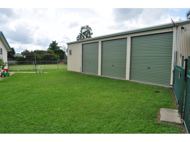 11 Mountain View Close, Mareeba QLD 4880