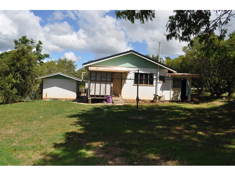 13 Eccles Street, Mareeba QLD 4880