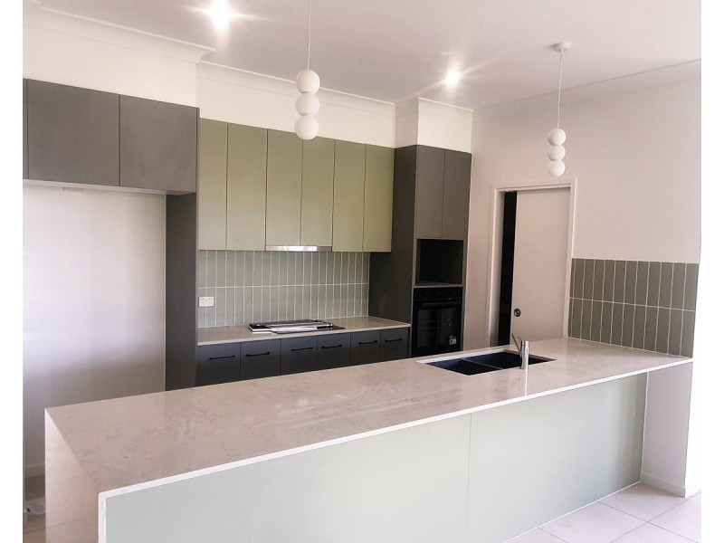 11 Sebastiano Close, Mareeba QLD 4880