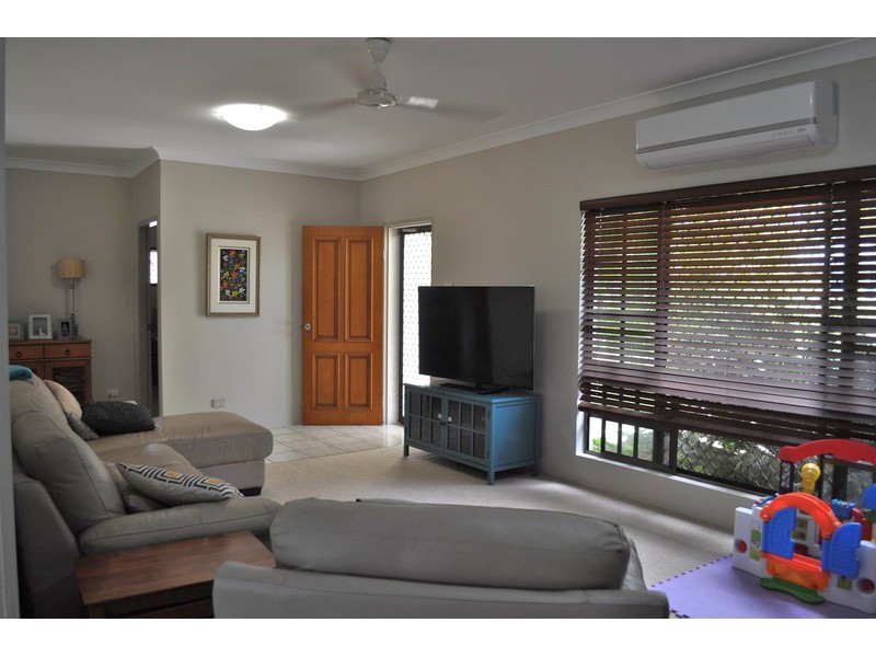 25 Rains Street, Mareeba QLD 4880