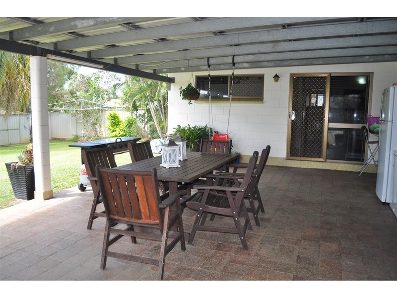 25 Rains Street, Mareeba QLD 4880