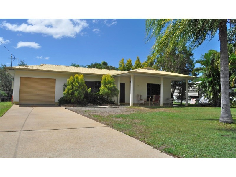25 Rains Street, Mareeba QLD 4880
