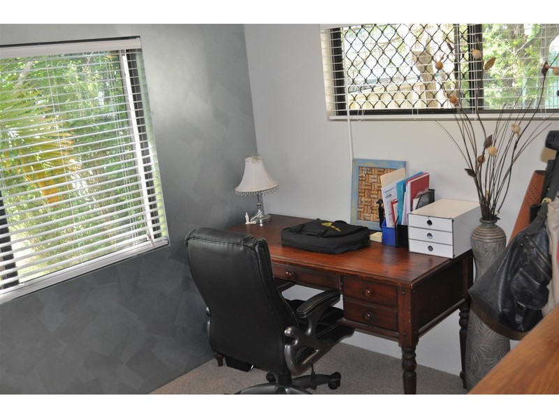 25 Rains Street, Mareeba QLD 4880