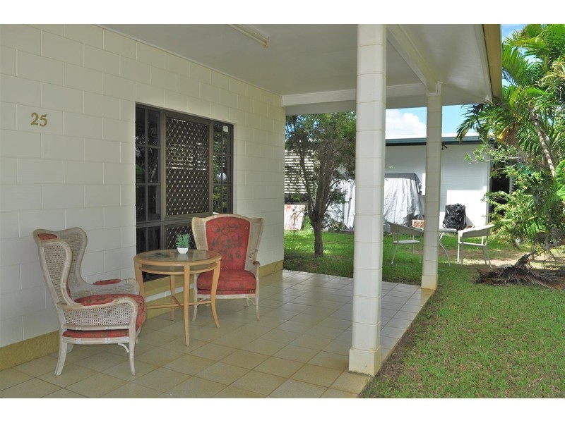 25 Rains Street, Mareeba QLD 4880