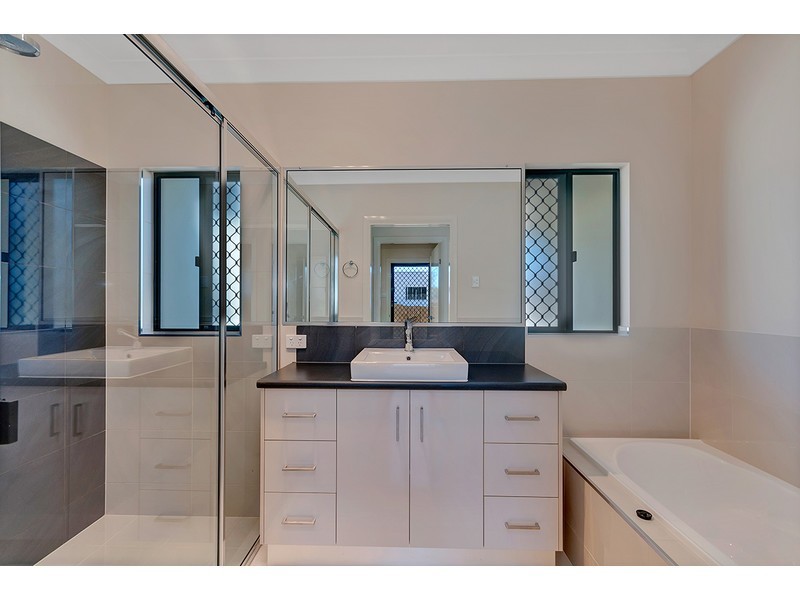 1 Michelina Close, Mareeba QLD 4880