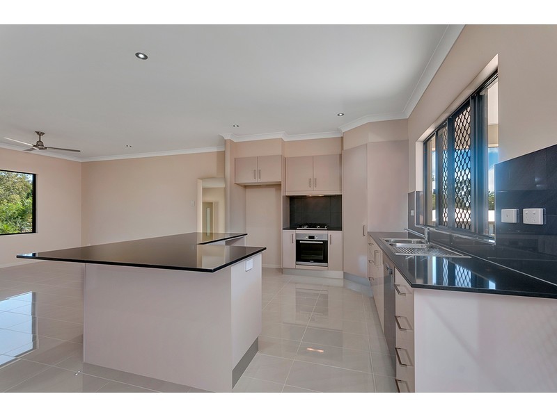 1 Michelina Close, Mareeba QLD 4880