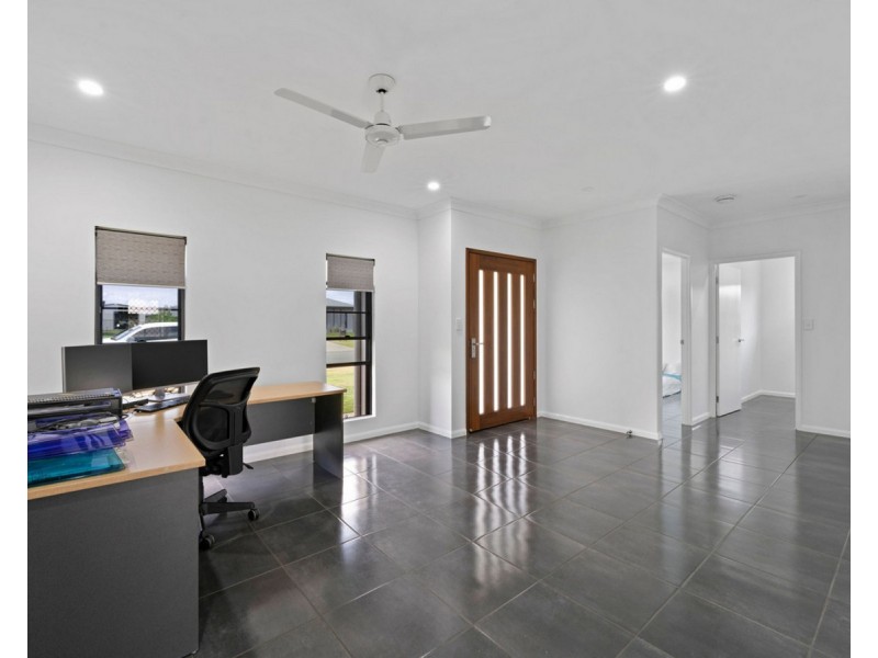 37 Karobean Drive, Mareeba QLD 4880