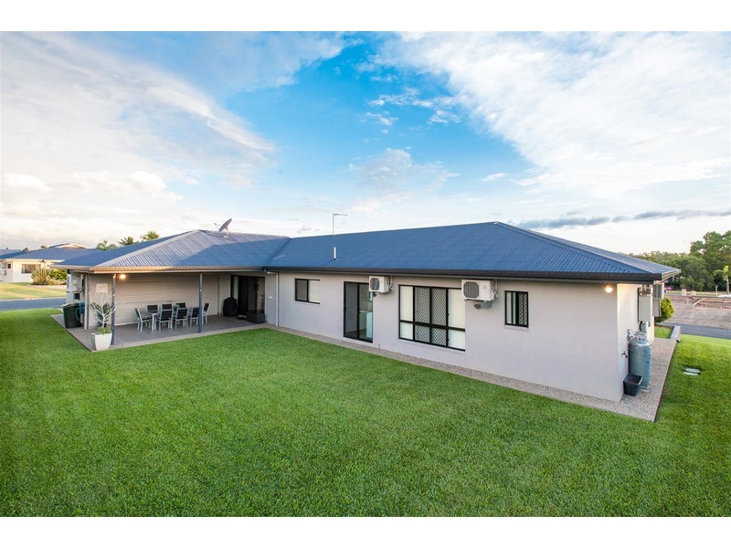 2 Maria Close, Mareeba QLD 4880