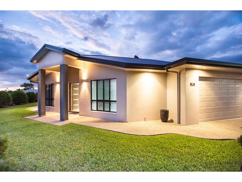 2 Maria Close, Mareeba QLD 4880