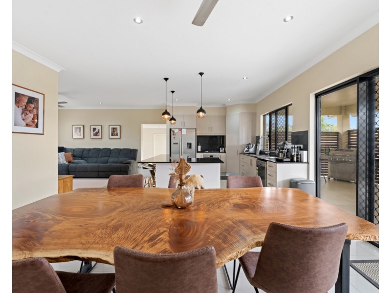 1 Michelina Close, Mareeba QLD 4880