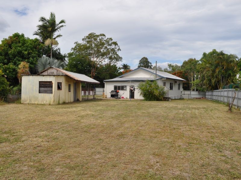 22 Petersen Street, Mareeba QLD 4880