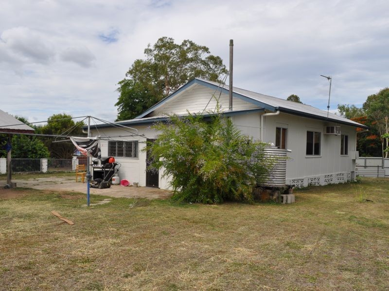 22 Petersen Street, Mareeba QLD 4880