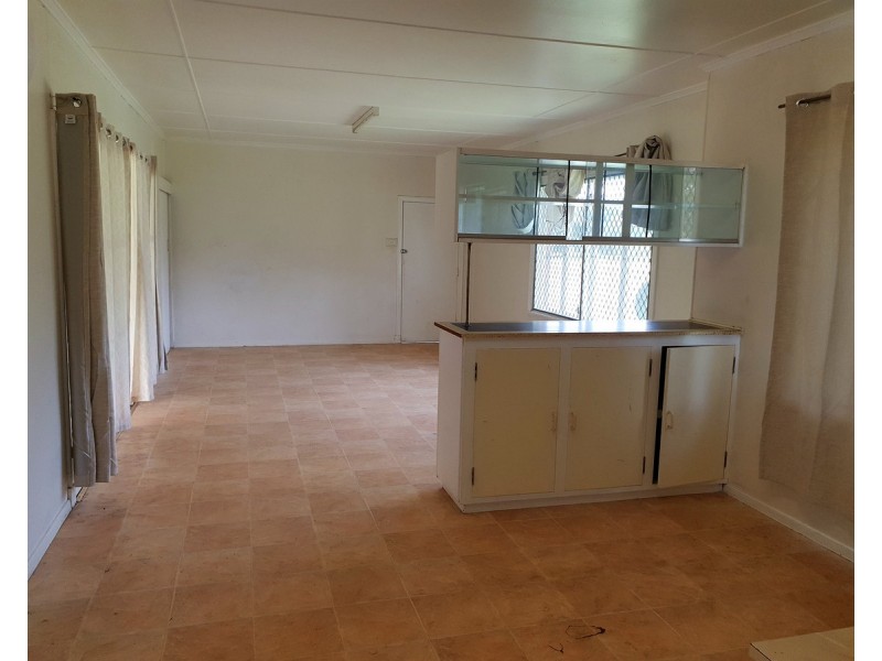 1 Costin Street, Mareeba QLD 4880