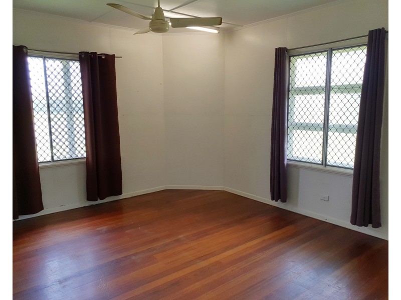 1 Costin Street, Mareeba QLD 4880